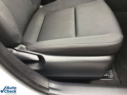 Used 2024 Toyota Corolla LE image 19