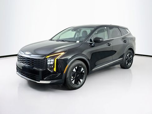 Used 2026 Kia Sportage LX FWD image 3