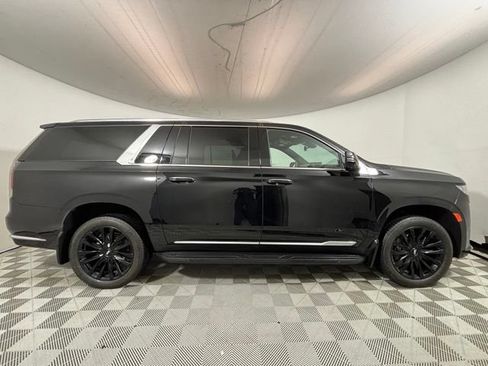 Used 2023 Cadillac Escalade ESV Premium Luxury w/ LPO, Floor Liner Package AWD/4WD image 9