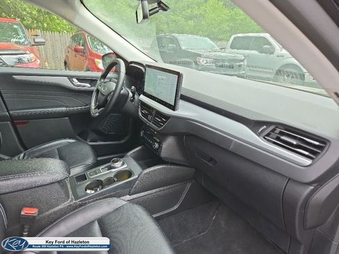 Used 2024 Ford Escape Platinum AWD/4WD image 15
