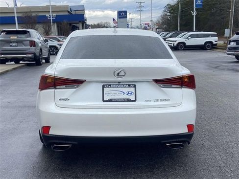 Used 2018 Lexus IS 300 AWD image 4