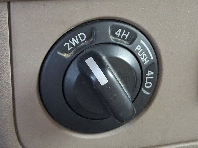 Used 2010 Nissan Frontier SE AWD/4WD image 14