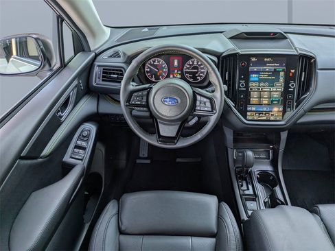 Certified 2025 Subaru Ascent Bronze Edition w/ Onyx Package image 17