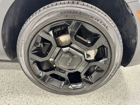 Certified 2025 Kia Sorento X-Line EX image 32