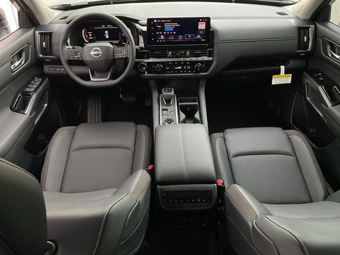 New 2026 Nissan Pathfinder SL image 23