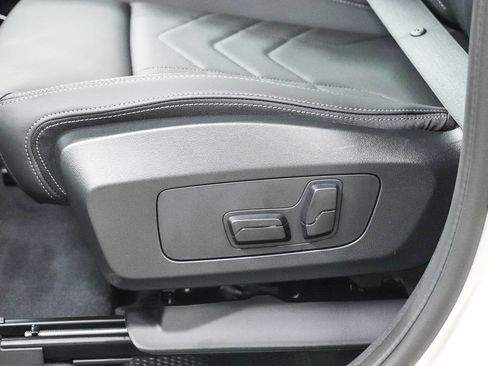 New 2026 BMW X1 xDrive28i w/ Convenience Package AWD/4WD image 20