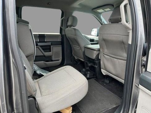 Used 2016 Ford F150 XLT AWD/4WD image 10