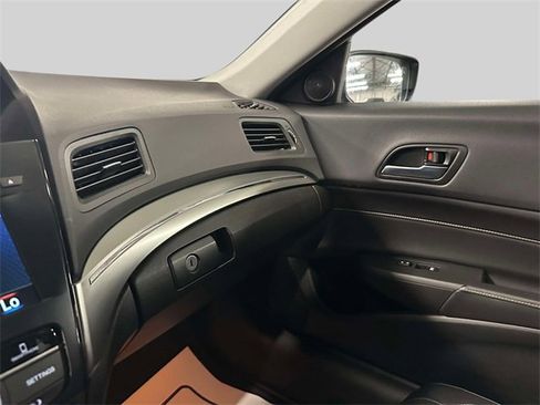 Used 2020 Acura ILX w/ Premium Package image 28