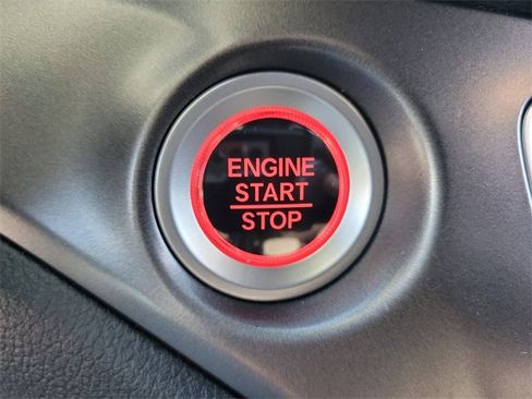 Certified 2022 Honda Pilot Sport image 3