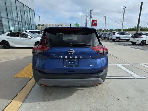 Used 2023 Nissan Rogue S AWD/4WD image 5