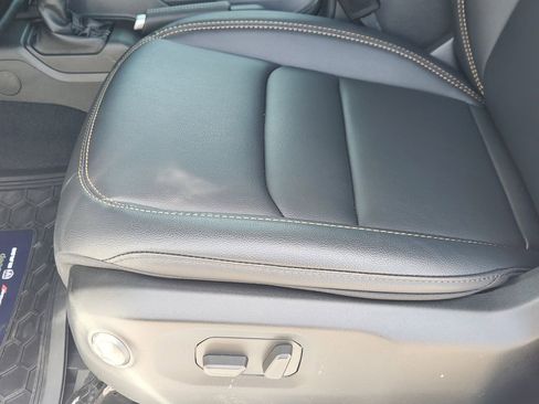 New 2026 Jeep Gladiator Sahara image 18