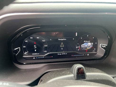 Used 2024 GMC Yukon Denali Ultimate image 3