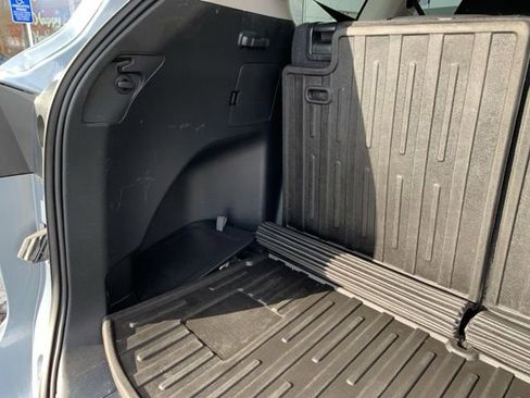 Used 2023 Toyota Highlander XLE image 33