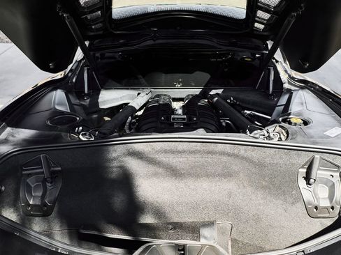 Used 2023 Chevrolet Corvette Z06 RWD image 10