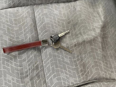 Used 2007 Chevrolet Colorado W/T image 32