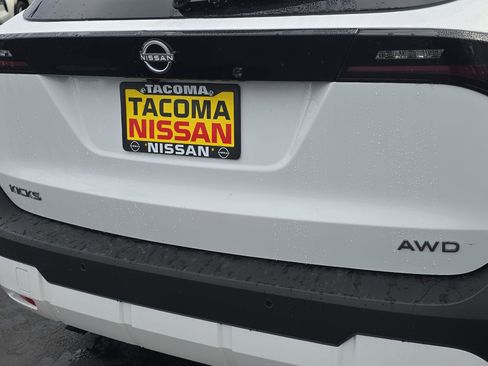 New 2026 Nissan Kicks SV w/ SV Premium Package image 26