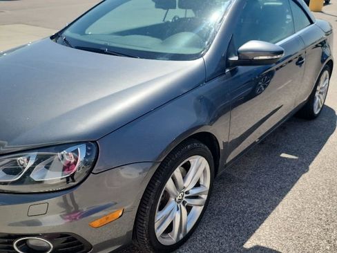 Used 2014 Volkswagen Eos Executive FWD image 12