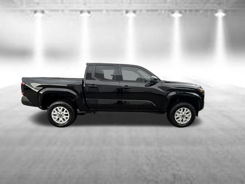 Used 2025 Toyota Tacoma SR RWD image 3