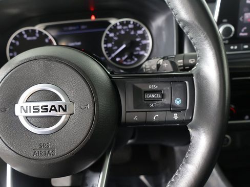 Used 2021 Nissan Rogue SV w/ Premium Package image 40