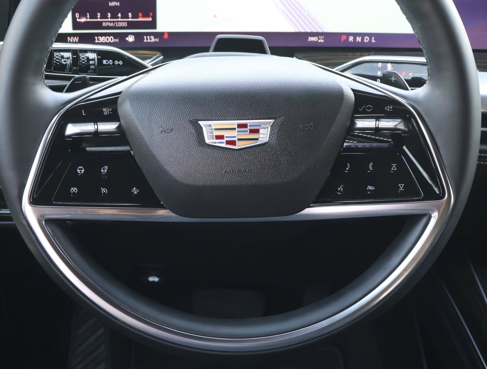 Used 2026 Cadillac Escalade Luxury AWD/4WD image 15