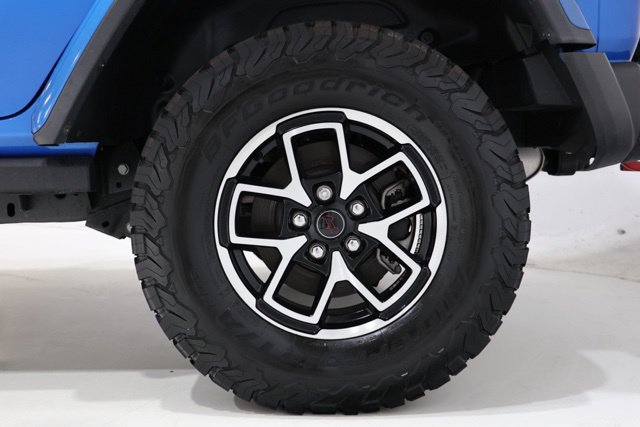 Used 2024 Jeep Wrangler Unlimited Rubicon w/ Safety Group AWD/4WD image 9