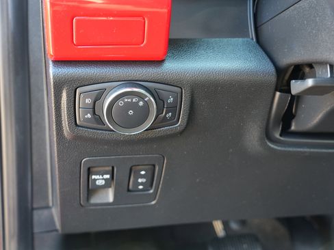 Used 2020 Ford F150 XLT w/ Equipment Group 302A Luxury image 16