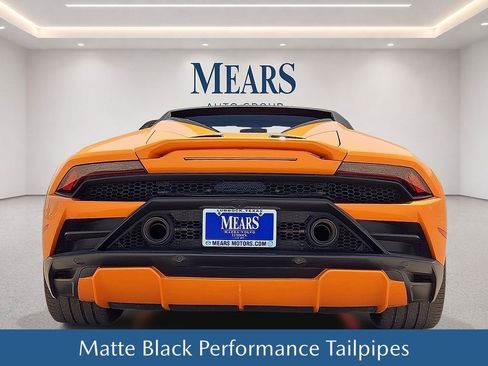 Used 2021 Lamborghini Huracan EVO RWD image 5