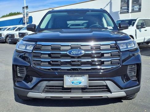 New 2026 Ford Explorer Active image 2