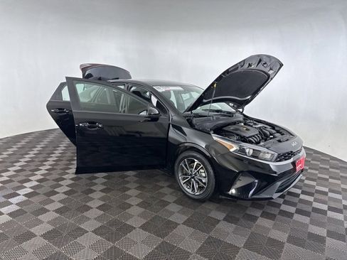 Used 2024 Kia Forte LXS image 12