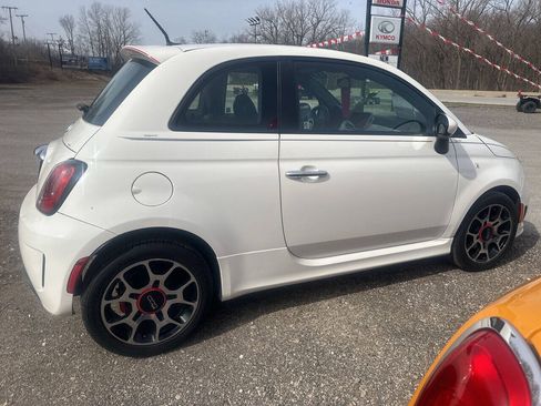 Used 2015 FIAT 500 Turbo w/ Comfort/Convenience Group FWD image 9