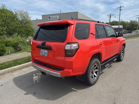 Used 2024 Toyota 4Runner TRD Off-Road Premium w/ Off Road Premium Plus Package AWD/4WD image 3