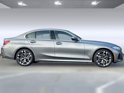 Used 2026 BMW 330i Sedan w/ Premium Package RWD image 8