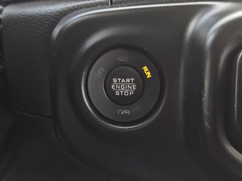 Used 2022 Jeep Wrangler Unlimited Rubicon 4xe image 23