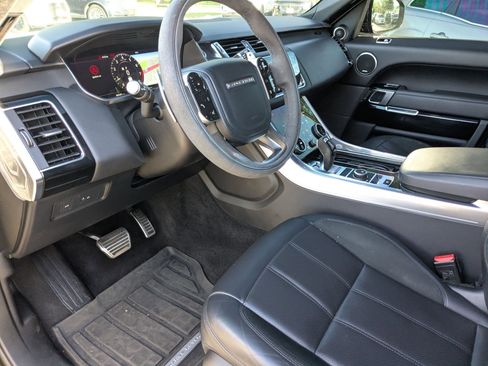 Used 2022 Land Rover Range Rover Sport HST image 10