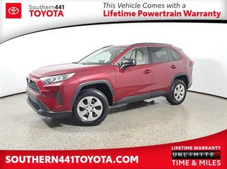 Used 2019 Toyota RAV4 LE video 1