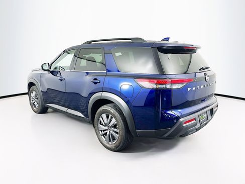 Used 2025 Nissan Pathfinder SV FWD image 5