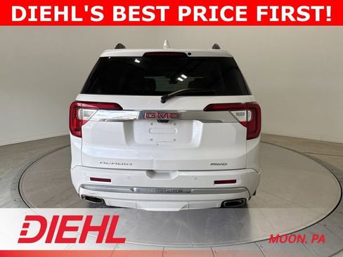 Used 2022 GMC Acadia Denali w/ Denali Ultimate Package AWD/4WD image 3