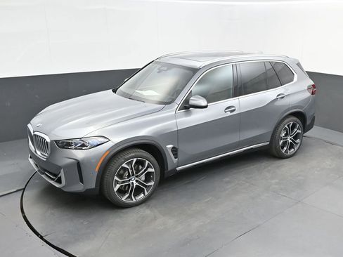 New 2026 BMW X5 sDrive40i image 39