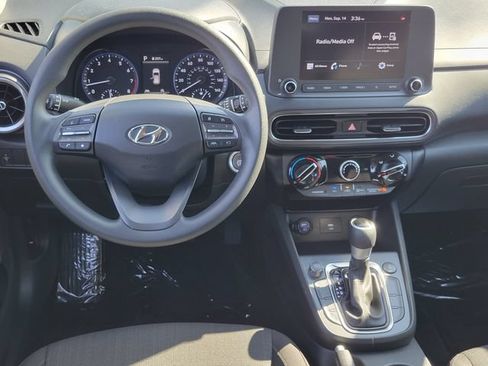 Used 2022 Hyundai Kona SEL w/ Cargo Package AWD/4WD image 6