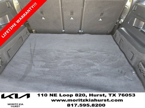 Used 2021 Mercedes-Benz GLB 250 4MATIC image 32