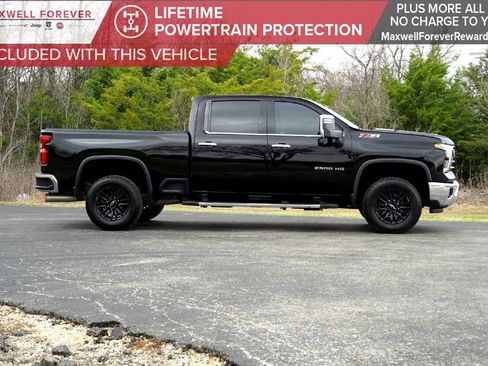 Used 2024 Chevrolet Silverado 2500 LTZ w/ LTZ Convenience Package image 5