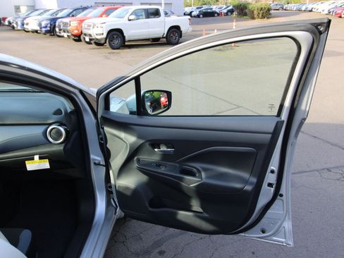 Used 2024 Nissan Versa SV w/ Trunk Package image 14