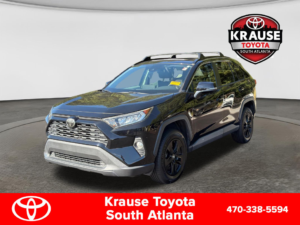 Used 2020 Toyota RAV4 XLE w/ Convenience Package FWD image 3