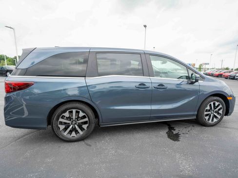 Used 2025 Honda Odyssey EX-L image 6