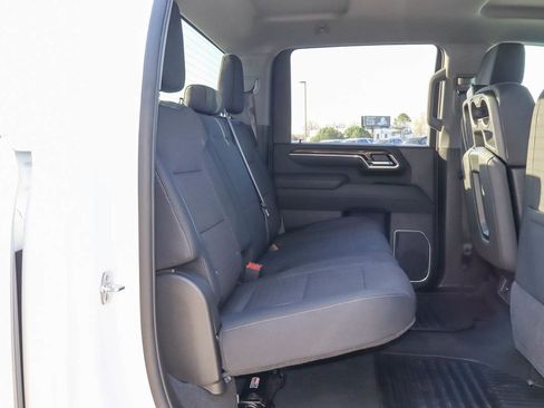 Used 2025 Chevrolet Silverado 2500 LT w/ Convenience Package image 27