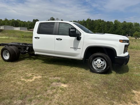 New 2026 Chevrolet Silverado 3500 W/T w/ WT Convenience Package AWD/4WD image 5