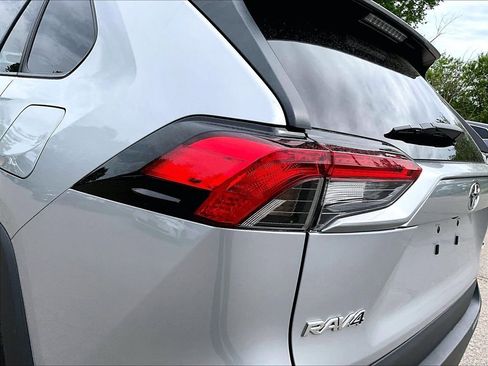 Certified 2024 Toyota RAV4 XLE FWD image 32