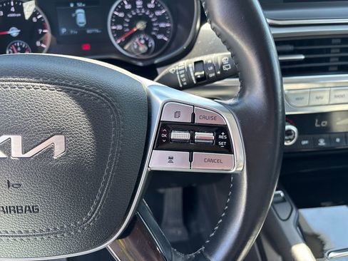 Used 2022 Kia Telluride S AWD/4WD image 28