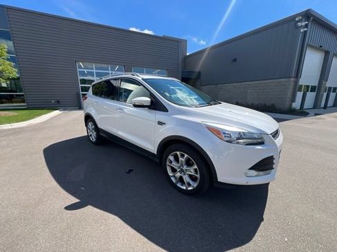 Used 2015 Ford Escape Titanium w/ Equipment Group 301A AWD/4WD image 3