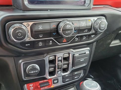 Used 2020 Jeep Wrangler Unlimited Rubicon AWD/4WD image 18